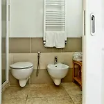 Domus Dejana Bed & Breakfast 3*