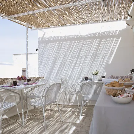 Bed & Breakfast Domus Dejana 3*