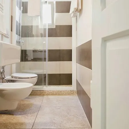 Alojamento de Acomodação e Pequeno-almoço Domus Dejana Gallipoli